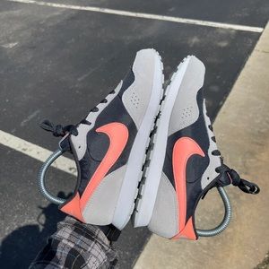 2 pairs work a Nike (new never worn )size 6